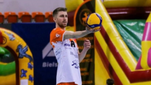 Amerikaan Ryan Coenen naar Amysoft Lycurgus – Volleyinfo